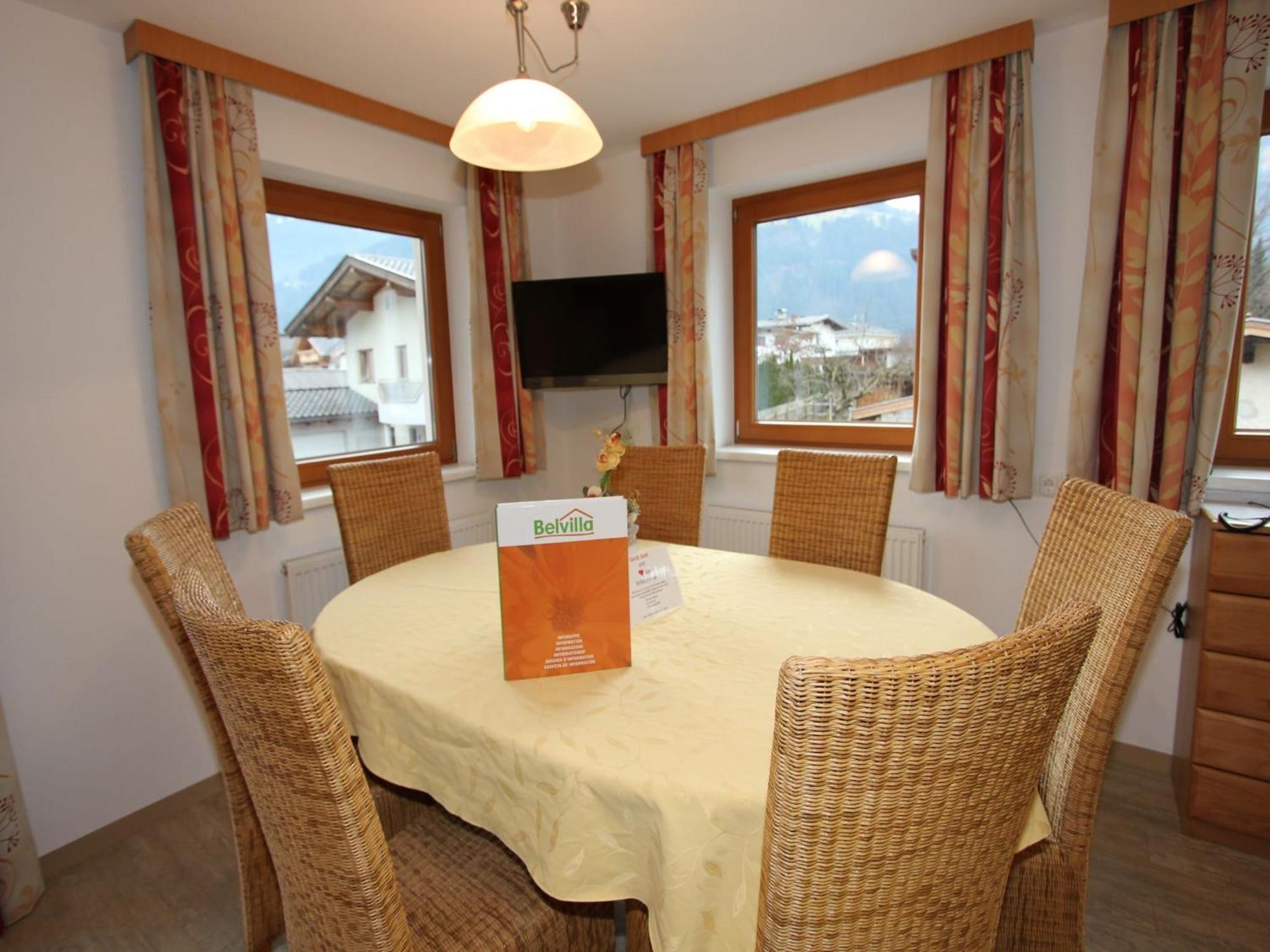 Spacious Apartment In Uderns Near Ski Area Exteriér fotografie