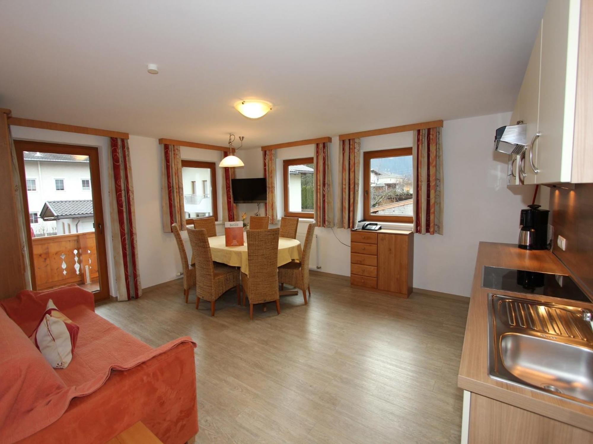 Spacious Apartment In Uderns Near Ski Area Exteriér fotografie